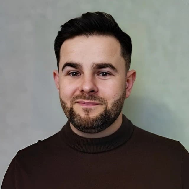 Виктор Теплых